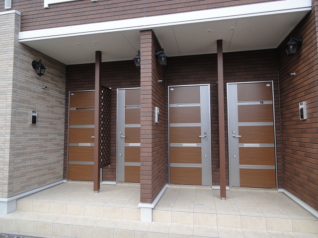 14/20 エントランス