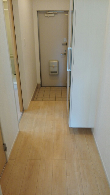 14/22 エントランス