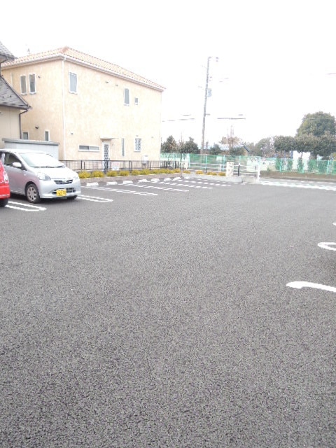 14/20 駐車場