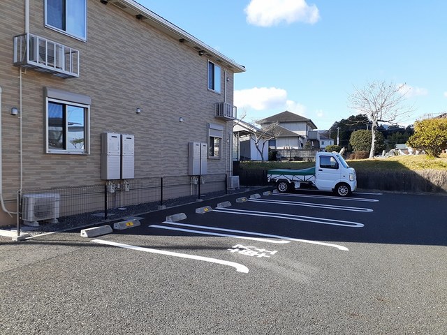14/20 駐車場