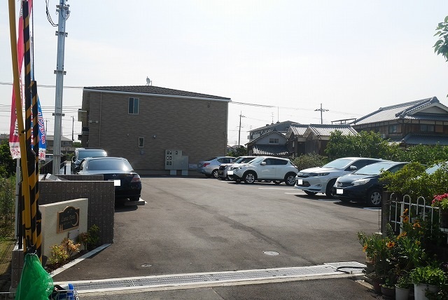 14/20 駐車場