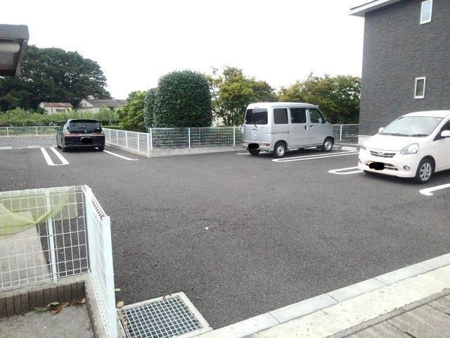 14/20 駐車場