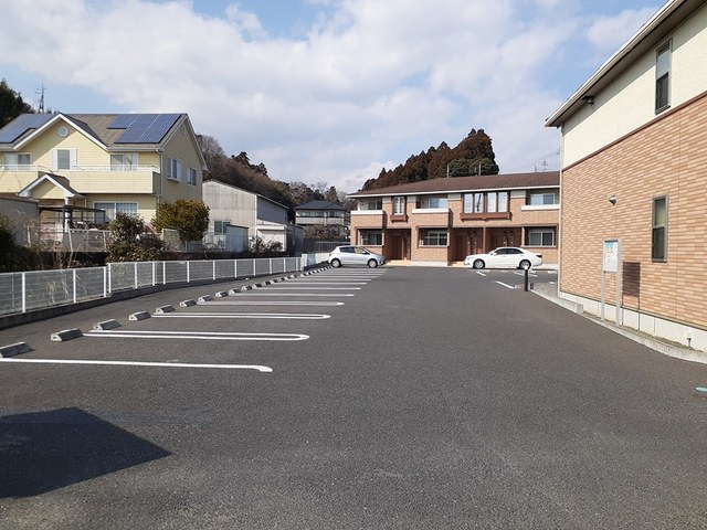 14/20 駐車場