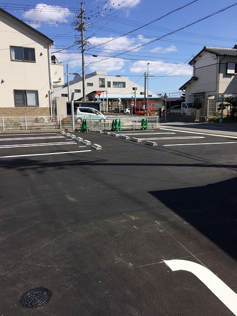 2/4 駐車場