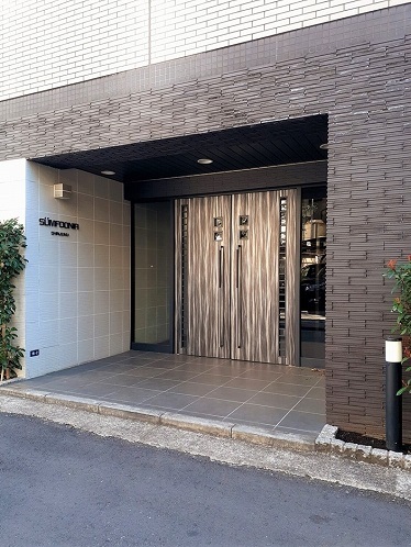 14/20 エントランス