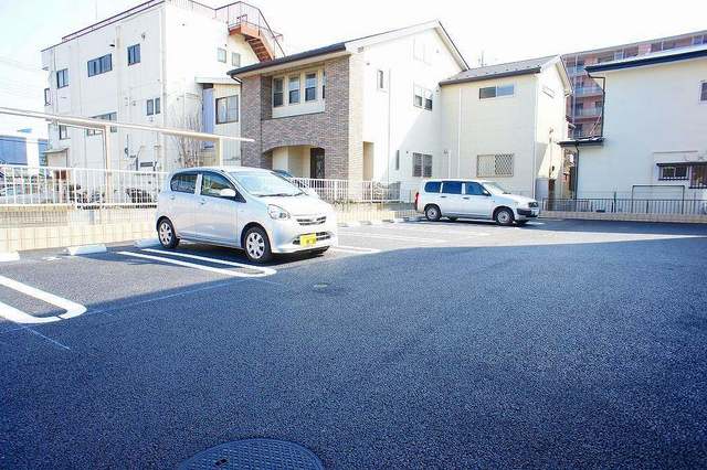 14/20 駐車場