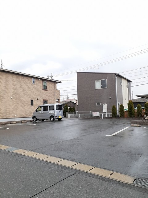14/19 駐車場