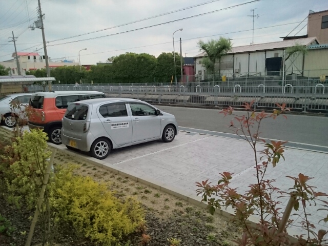 14/20 駐車場