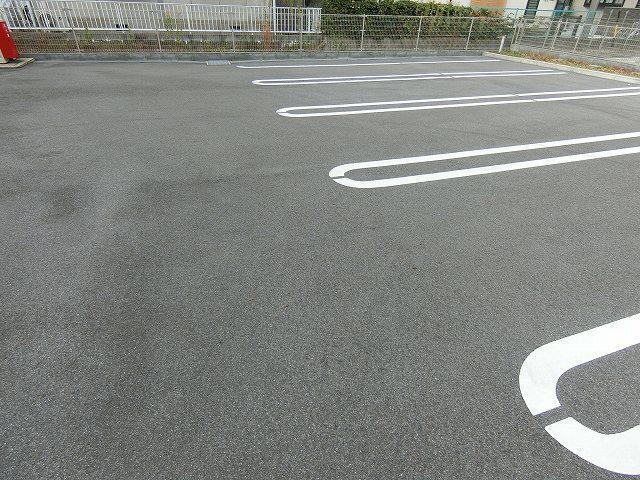 14/20 駐車場