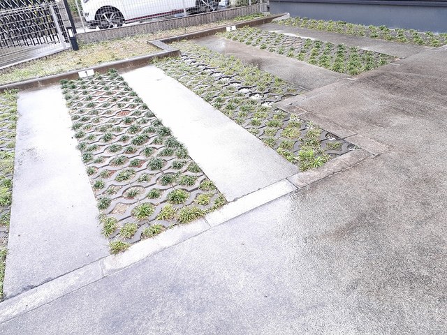 14/20 駐車場