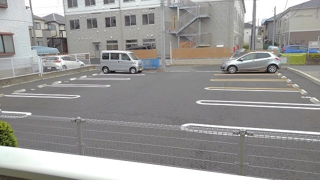 2/10 駐車場