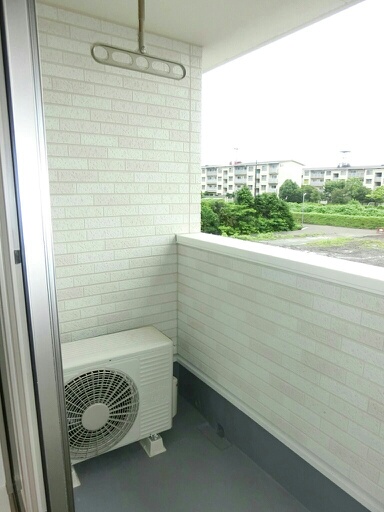 13/22 バルコニー