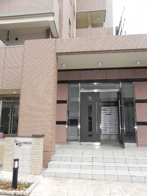 14/20 エントランス