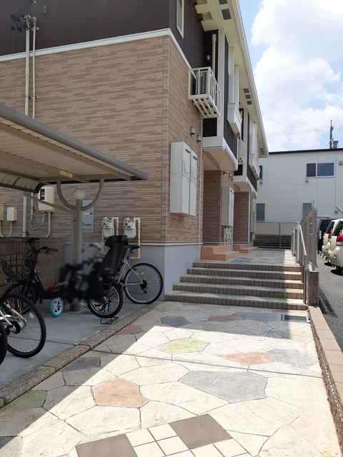 14/20 エントランス