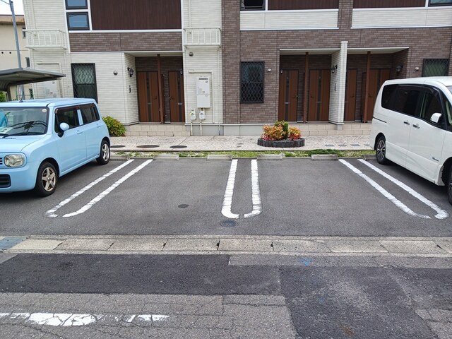 14/20 駐車場