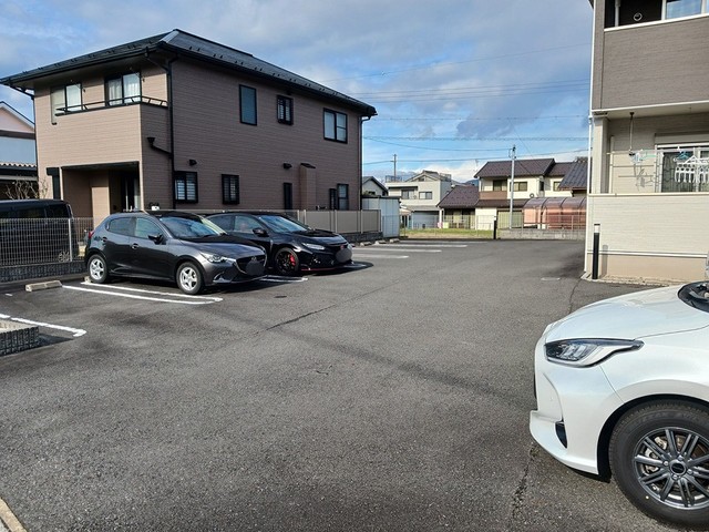 14/20 駐車場