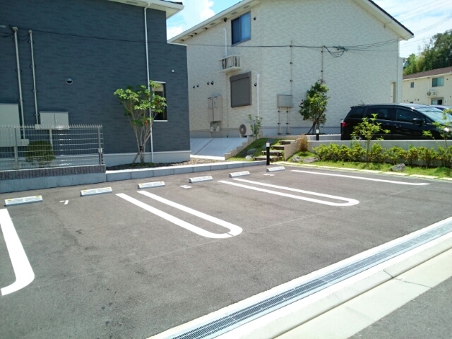 14/20 駐車場