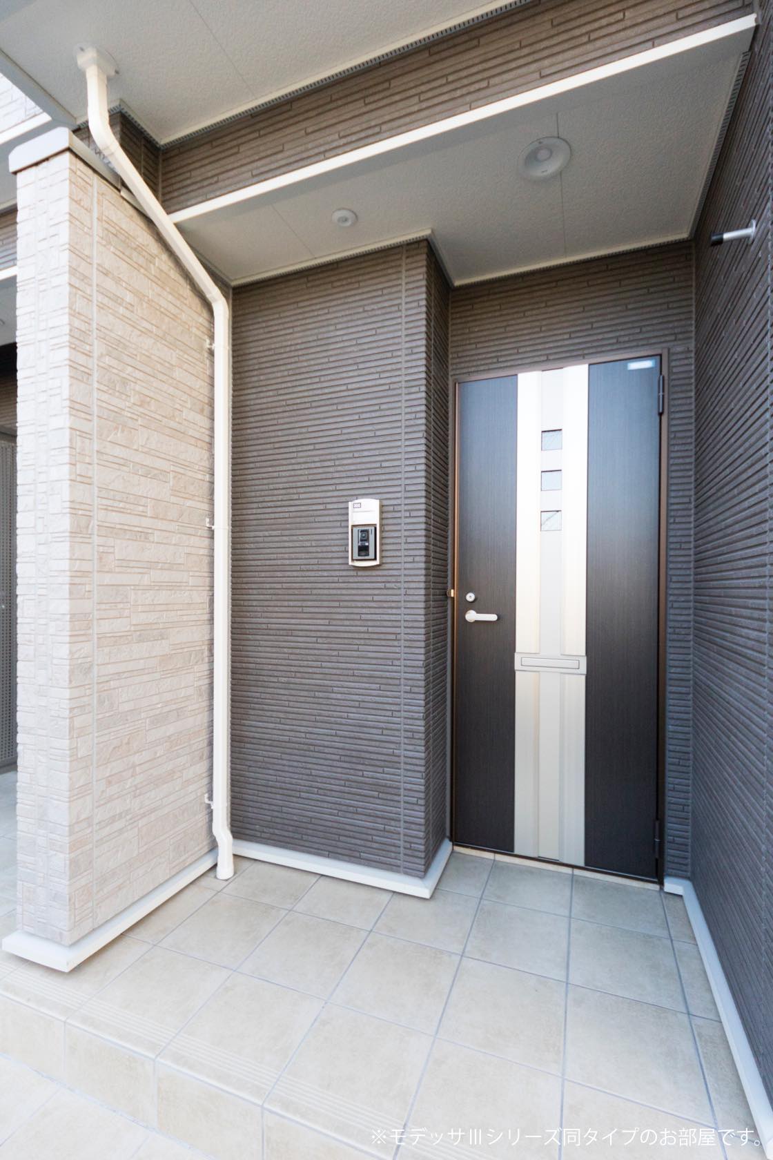 14/20 エントランス