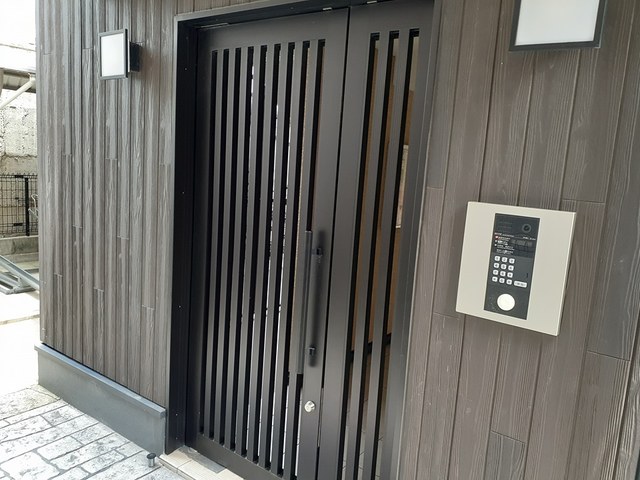 14/22 エントランス