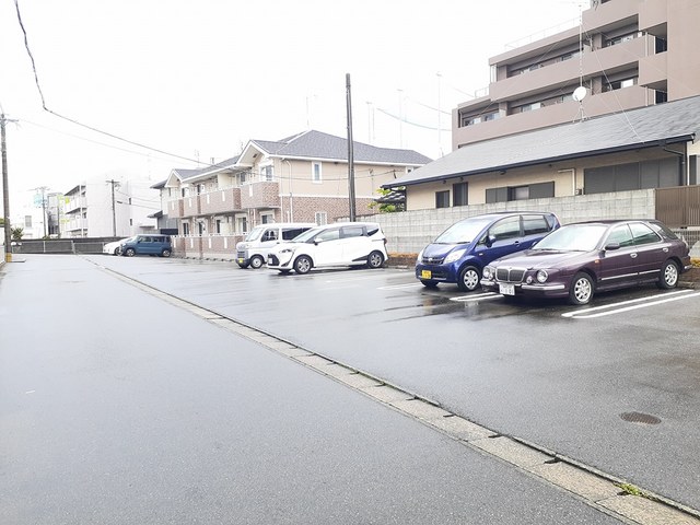 14/20 駐車場