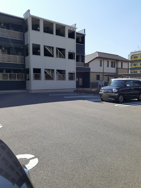 14/20 駐車場