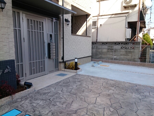 14/20 エントランス