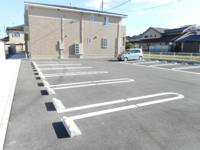 14/20 駐車場