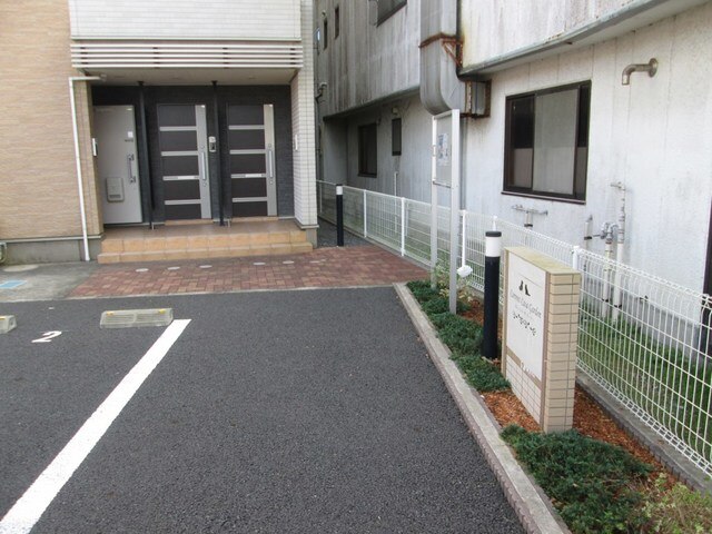 13/20 エントランス