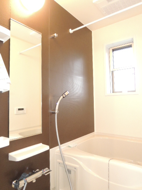 8/16 浴室