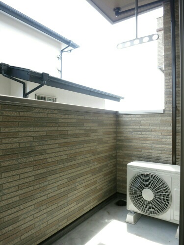 13/20 バルコニー