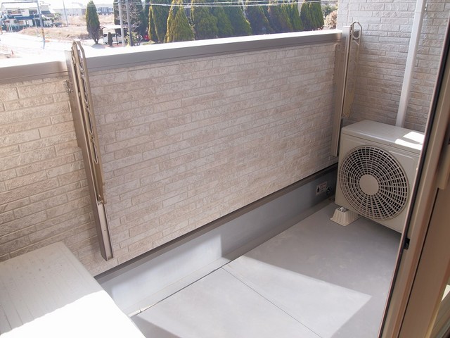 13/23 バルコニー