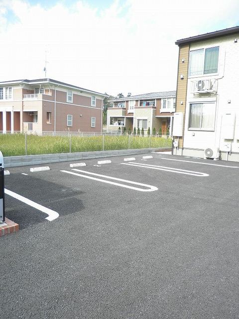 14/20 駐車場