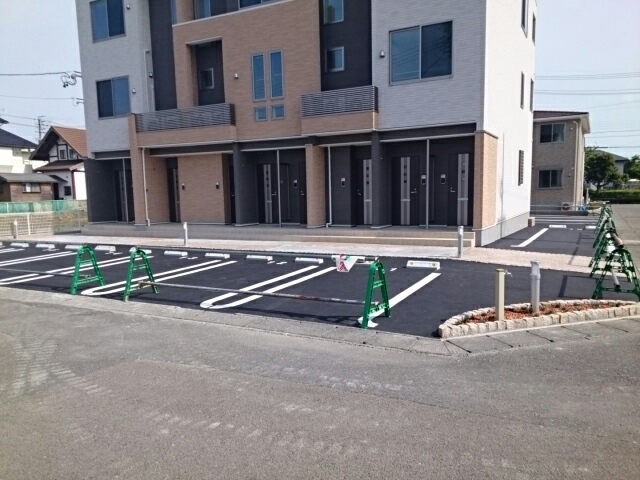 14/20 駐車場