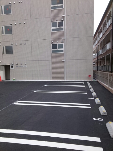 14/20 駐車場