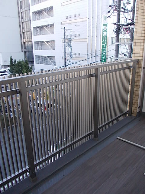 13/20 バルコニー