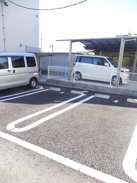 14/20 駐車場