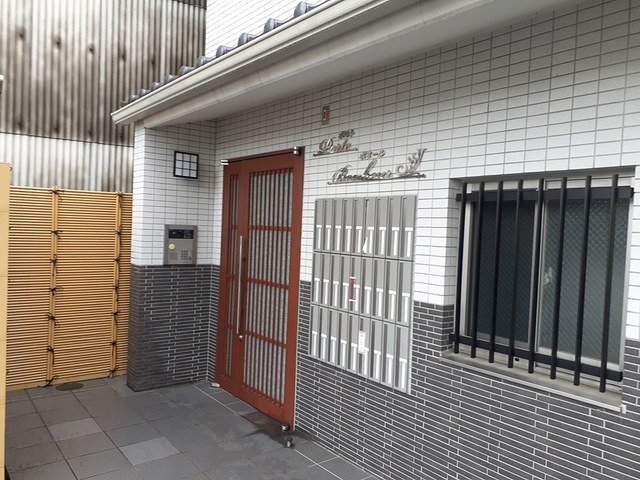 13/20 エントランス