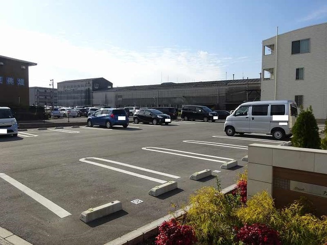 14/20 駐車場