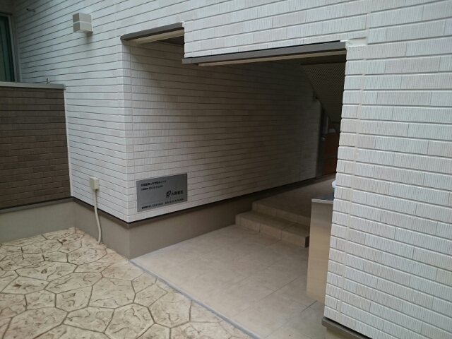 2/8 エントランス