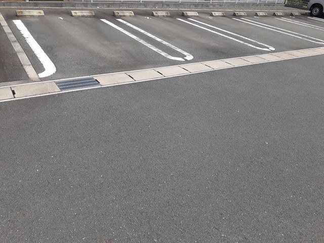 14/20 駐車場