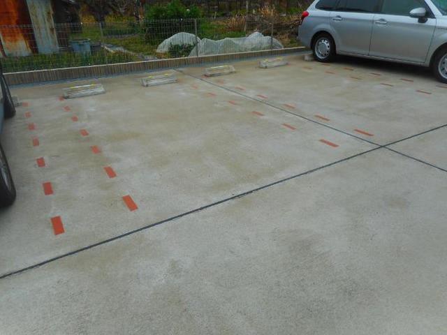 14/22 駐車場