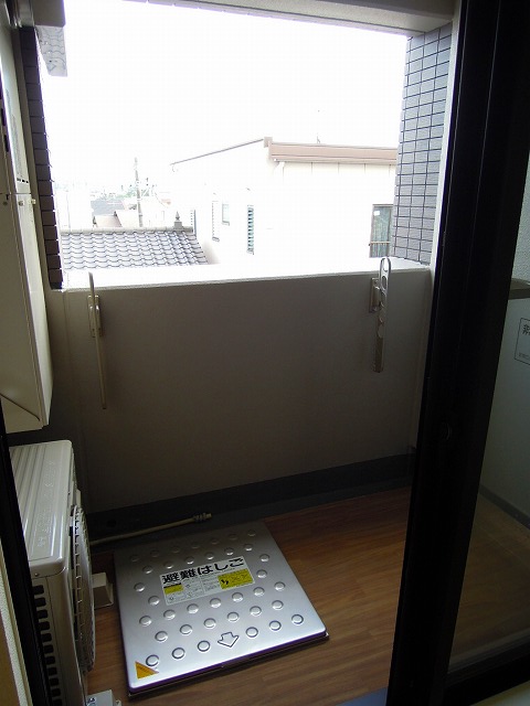 13/20 バルコニー