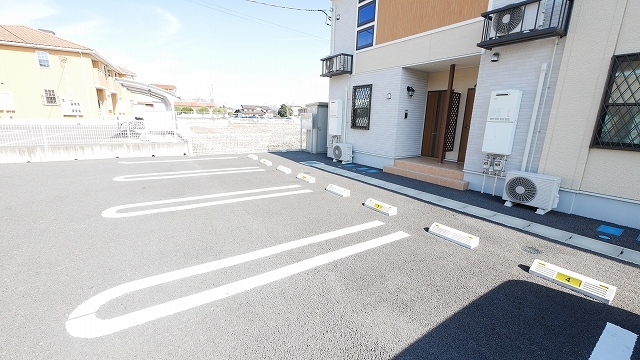 14/20 駐車場