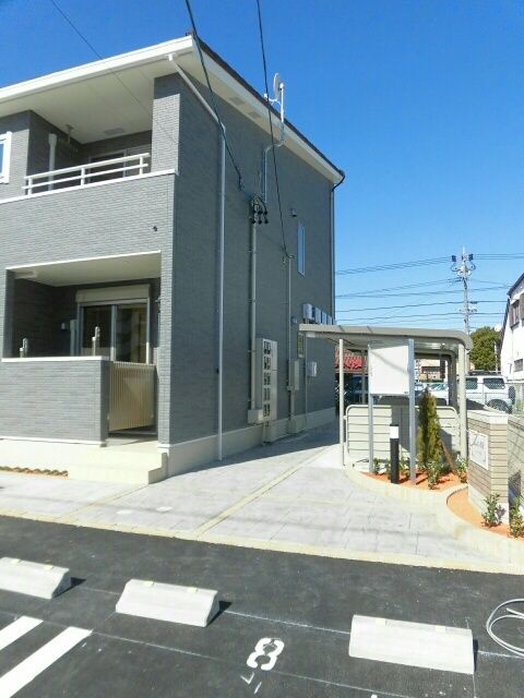 14/23 エントランス