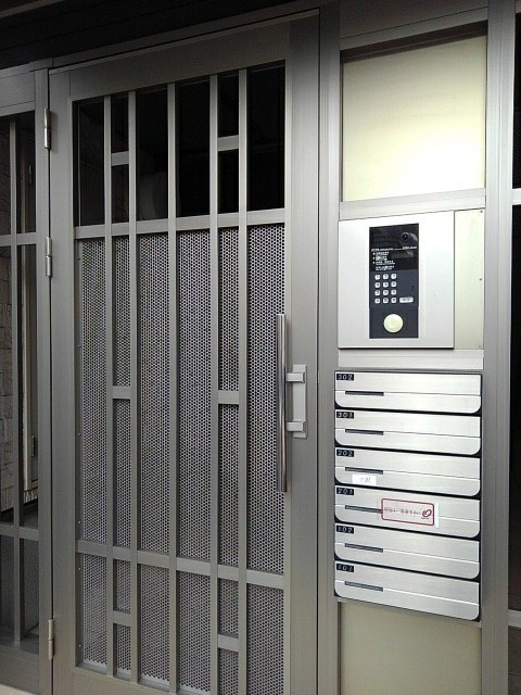 14/20 エントランス