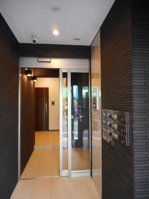 14/20 エントランス