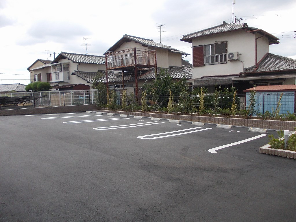 14/20 駐車場