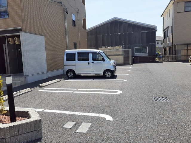 14/20 駐車場