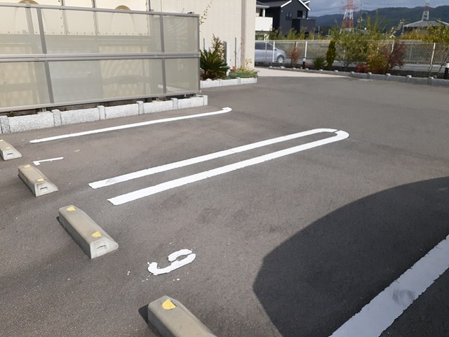14/20 駐車場