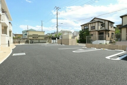 14/23 駐車場